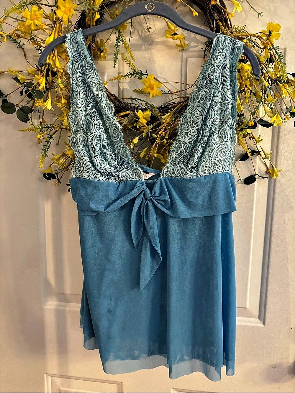 Pinky & VS CAMISOLE Bundle Lace Size Large